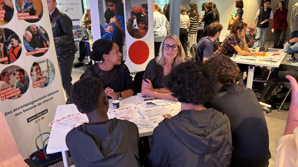 journée de découverte des métiers de l'Autonomie, du handicap et du soin organisée par le Département du Nord pour les collégiens de la Métropole de Lille